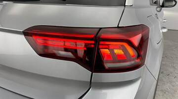 2025 Volkswagen TSI R-Line DSG Euro 6 5-door (Silver) - Image: 27