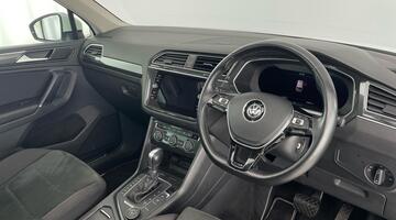 2018 Volkswagen 2.0 TSI SEL DSG 4Motion Euro 6 5-door (White) - Image: 6