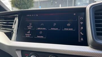 2025 Audi 1.0 TFSI 30 S line Sportback S Tronic Euro 6 5-door (Black) - Image: 32