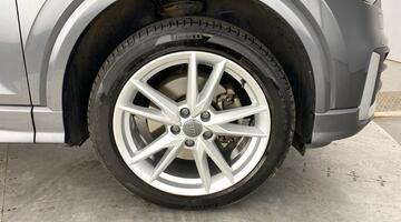 2019 Audi 2.0 TFSI 40 S line S Tronic quattro Euro 6 5-door (Grey) - Image: 5