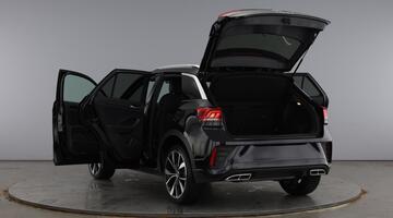 2025 Volkswagen TSI R-Line DSG Euro 6 5-door (Black) - Image: 11