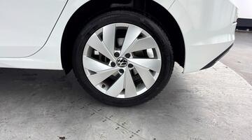 2023 Volkswagen TSI Style Euro 6 5-door (White) - Image: 33