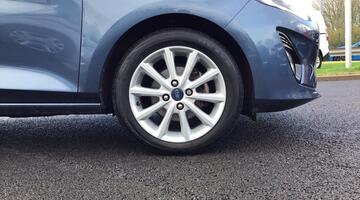 2019 Ford 1.0T EcoBoost Titanium Euro 6 5-door (Blue) - Image: 5