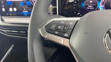 2025 Volkswagen TSI R-Line Euro 6 5-door (Black) - Image: 21