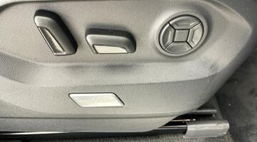 2023 Volkswagen 3.0 TDI V6 Black Edition Tiptronic 4Motion Euro 6 5-door (White) - Image: 28