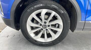 2022 Volkswagen TSI Style DSG Euro 6 5-door (Blue) - Image: 34