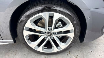 2025 Audi TFSI 30 S line S Tronic Euro 6 4-door (Grey) - Image: 5