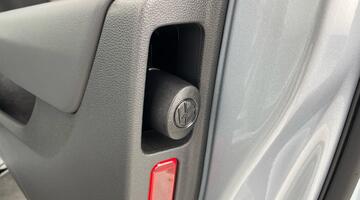 2025 Volkswagen TSI eHybrid 19.7kWh R-Line DSG Euro 6 5-door (Silver) - Image: 20