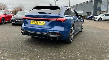 2025 Audi 2.0 TFSI Edition 1 S Tronic Euro 6 5-door (Blue) - Image: 22