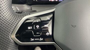 2024 Volkswagen 2.0 TDI R-Line DSG Euro 6 5-door (Blue) - Image: 23