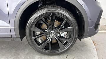 2025 Volkswagen TSI R-Line DSG 2WD Euro 6 2-door (Grey) - Image: 5