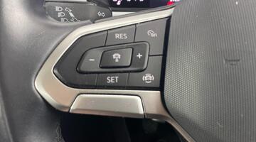 2022 Volkswagen 1.0 TSI Life Euro 6 5-door (Grey) - Image: 23