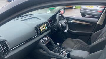 2025 Škoda TSI ACT SE L Edition Euro 6 5-door (Black) - Image: 3