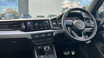 2022 Audi 1.0 TFSI 30 S line Sportback S Tronic Euro 6 5-door (Black) - Image: 9