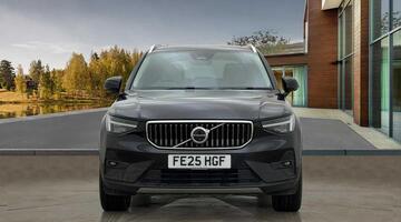 2025 Volvo 2.0 B4 MHEV Ultra Bright DCT Auto Euro 6 5-door (Black) - Image: 8