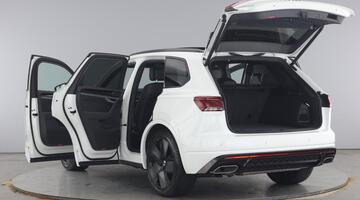 2023 Volkswagen 3.0 TDI V6 Black Edition Tiptronic 4Motion Euro 6 5-door (White) - Image: 11