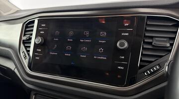 2019 Volkswagen TSI EVO SE Euro 6 5-door (Black) - Image: 18