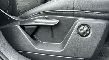 2025 Audi TFSI CoD 35 S line S Tronic Euro 6 5-door (Black) - Image: 14