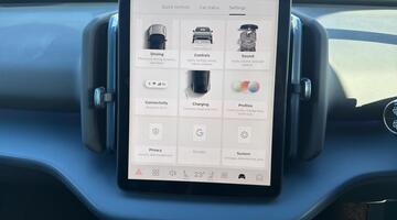 2025 Volvo Twin Performance 69kWh Ultra Auto 5-door (Blue) - Image: 64