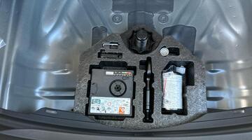 2025 CUPRA ETSI Shadow Edition DSG Euro 6 5-door (Blue) - Image: 16