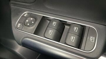 2021 Mercedes-Benz GLA200 AMG Line 7G-DCT Euro 6 5-door (Grey) - Image: 19