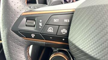 2025 CUPRA EHybrid 25.8kWh V1 DSG Euro 6 5-door (Grey) - Image: 21