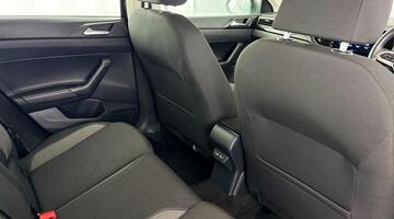 2023 Volkswagen 1.0 TSI Life Euro 6 5-door (Black) - Image: 27