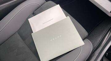 2025 Volvo 2.0 B4 MHEV Plus DCT Auto Euro 6 5-door (Blue) - Image: 13