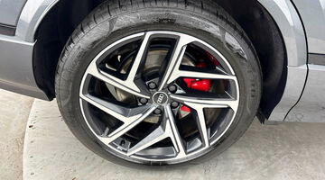 2025 Audi 100kWh S Edition 1 Sportback Auto quattro 5-door (Grey) - Image: 28