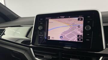 2023 Volkswagen TSI R-Line DSG Euro 6 5-door (Red) - Image: 17