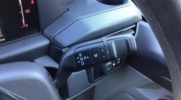 2025 Ford 2.0 320 EcoBlue Trend Auto L1 H1 Euro 6 5-door (White) - Image: 24