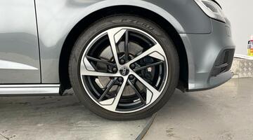 2019 Audi 2.0 TFSI Black Edition Sportback S Tronic quattro Euro 6 5-door (Grey) - Image: 5