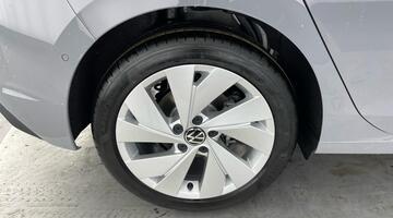 2025 Volkswagen ETSI MHEV Match DSG Euro 6 5-door (Grey) - Image: 26