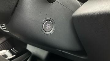 2025 Volkswagen Pro 77kWh Match Auto 5-door (White) - Image: 48