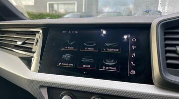 2021 Audi 1.0 TFSI 25 S line Sportback Euro 6 5-door (Black) - Image: 7