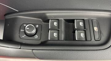 2026 Audi Sportback Sport 30 TFSI 116 PS S tronic (Red) - Image: 19