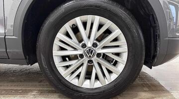 2024 Volkswagen TSI Life Euro 6 5-door (Grey) - Image: 5