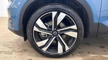 2025 Volvo 2.0 B4 MHEV Plus DCT Auto Euro 6 5-door (Blue) - Image: 19