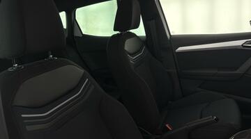 2025 SEAT 1.0 TSI FR DSG Euro 6 5-door (White) - Image: 19