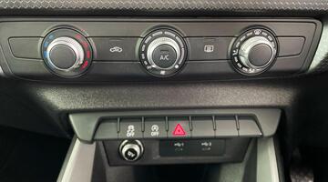 2022 Audi 1.0 TFSI 25 Sport Sportback Euro 6 5-door (White) - Image: 13