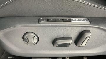 2025 Volkswagen Pro S 86kWh Match Plus Tourer Auto 5-door (Black) - Image: 37