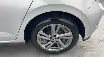 2022 Volkswagen 1.0 TSI R-Line DSG Euro 6 5-door (Silver) - Image: 30