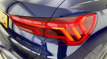 2025 Audi TFSI CoD 35 Black Edition S Tronic Euro 6 5-door (Blue) - Image: 31