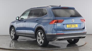 2018 Volkswagen 2.0 TDI SEL 4Motion Euro 6 5-door (Blue) - Image: 3