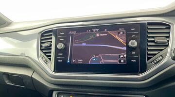 2021 Volkswagen TSI EVO R-Line DSG Euro 6 5-door (Red) - Image: 17