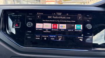 2025 Volkswagen 1.0 TSI R-Line DSG Euro 6 5-door (Silver) - Image: 36