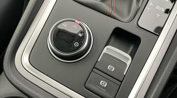 2025 SEAT TSI EVO FR DSG Euro 6 5-door (Blue) - Image: 25