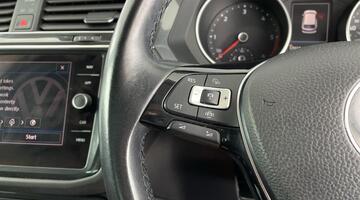 2018 Volkswagen 2.0 TDI SE Navigation DSG Euro 6 5-door (Grey) - Image: 7