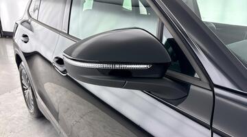 2025 Volkswagen ETSI MHEV Match DSG Euro 6 5-door (Black) - Image: 45