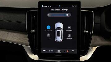 2025 Volvo 2.0 T8 18.8kWh Ultra Dark Auto 4WD Euro 6 5-door (Black) - Image: 34